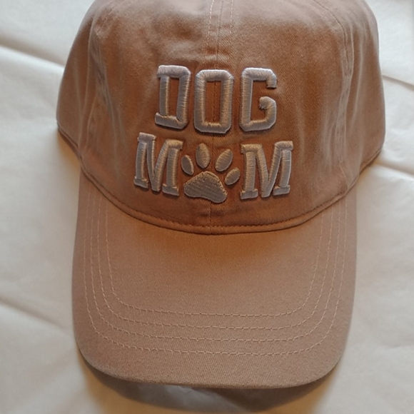 David and Young Accessories - NWT David and Young DOG MOM hat